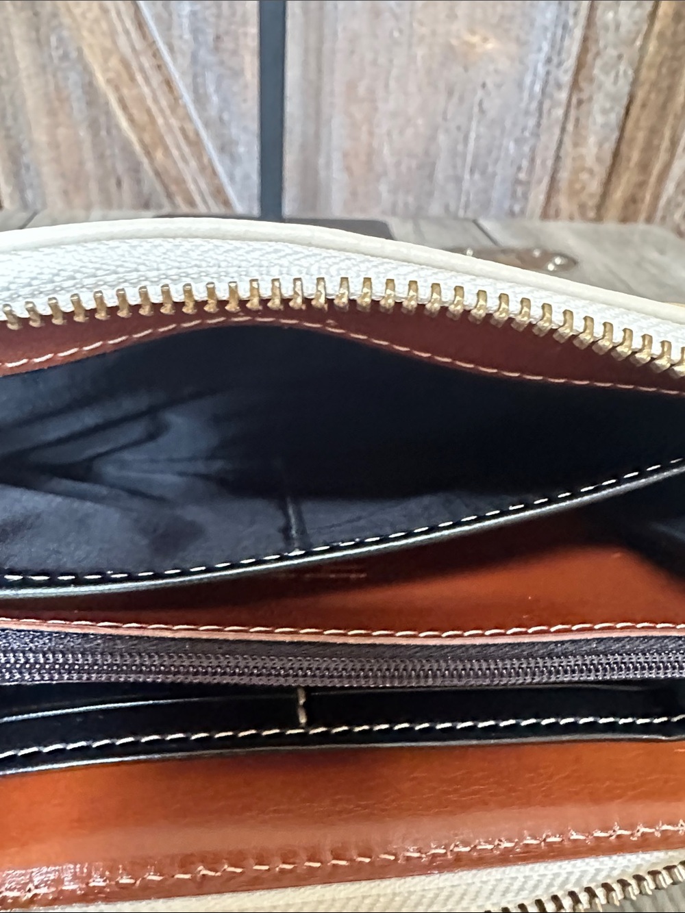 Mercedes Benz Cream Pebbled Leather Zippered Wallet Clutch - Picture 9 of 15